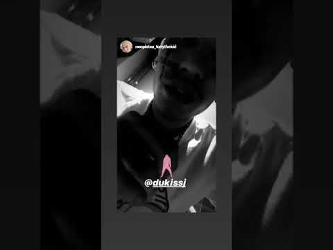 Neo pistea escuchando a duki