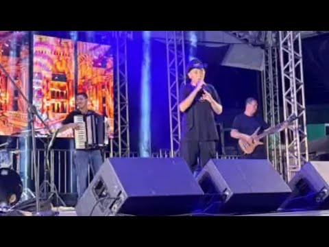 Meu filho cantando  no festival  do município  de ALTAMIRA  DO PARANÁ 