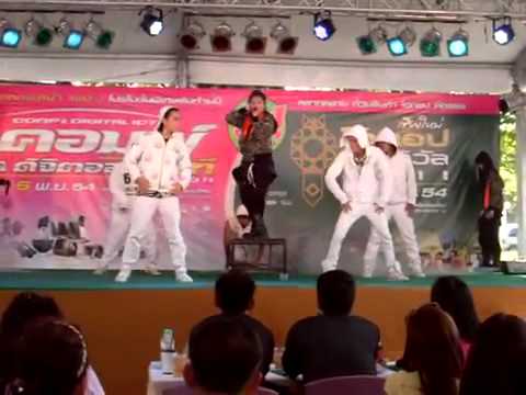 11.11.05 2NE1 Clap Your Hand  I Am the Best  HYN Cover  first stage