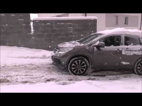 CR-V AWD w śniegu pod górkę | Yokohama BluEarth V905 | Deep snow