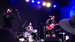 Calexico - &quot;Corona&quot; (Live in Chicago)