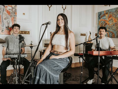 Valen Alegre - SESIÓN GALERÍA (DOLOR, EL RAMO, RESTOS) - En vivo