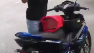 Download lagu EKZOS NLK LC135 mp3