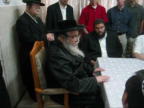 SANZ KLAUSENBERG REBBE KIRYAT SANZ ISRAEL
