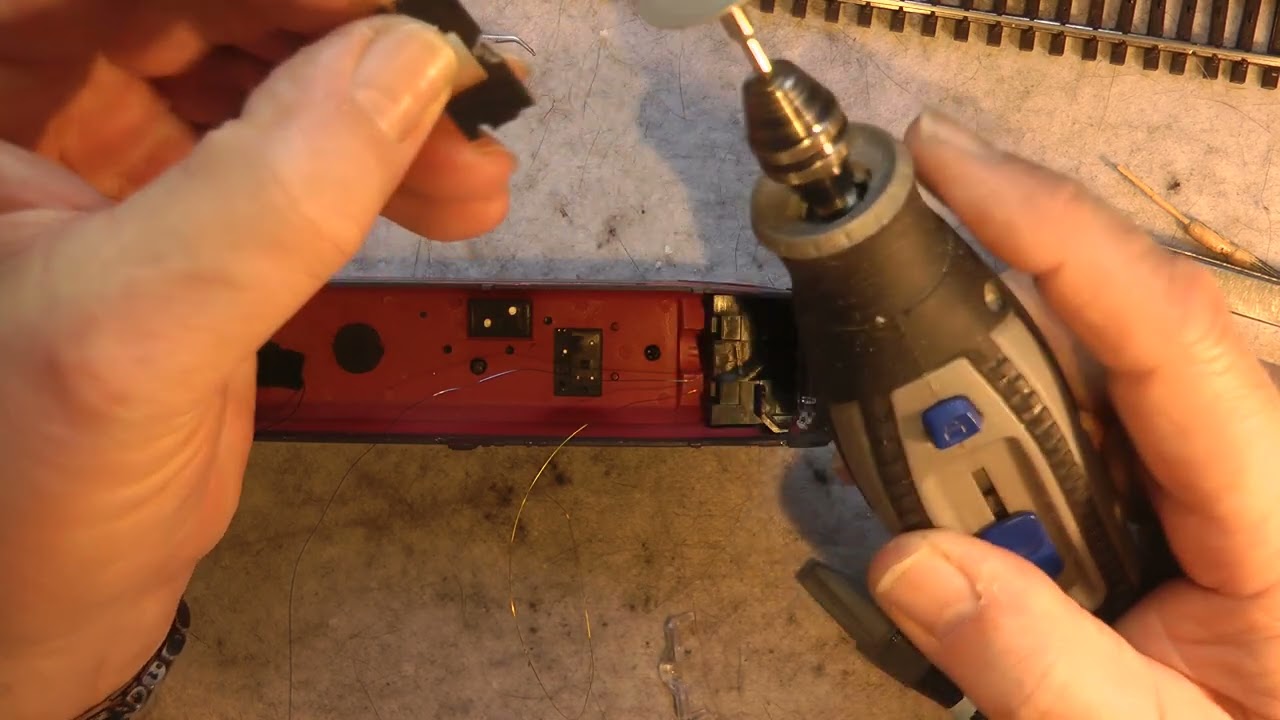 Wolfgangs Märklin Modellbahn-Piko Rail Jet wird Digital mit Rot Weißen LEDs