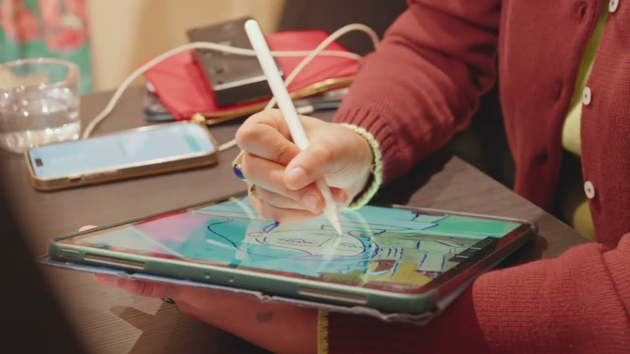 Weekend Max Mara: illustration on the road.