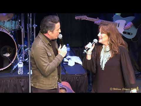 Cheryl Crenshaw And Dwight Icenhower - "Islands In The Stream"