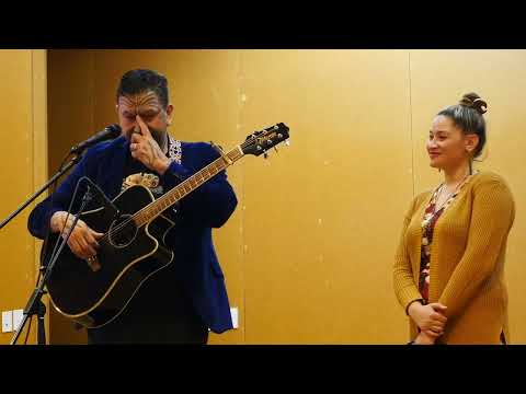Ta Koha Mai Concert   Duets   Maisey Rika & Rob Ruha