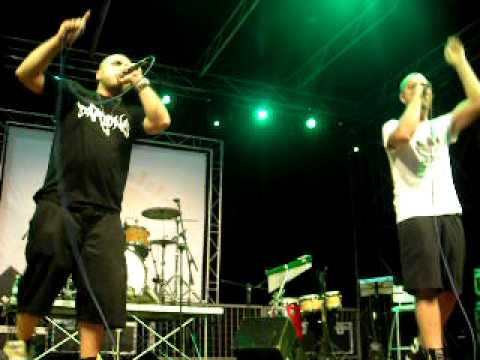 Darione feat. Dope One - A' vit è una. (Live Fresh Made) 2011.