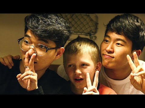 Third-class travel - Official Trailer (2017)