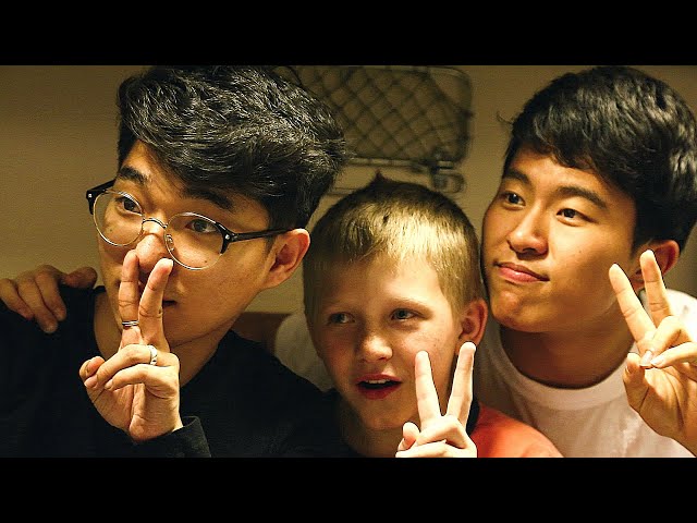 Third-class travel - Official Trailer (2017)