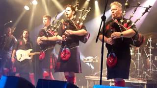 Red Hot Chilli Pipers - Crooked Bridge / Auld Lang Syne @ Nürnberg, Hirsch 15.11.2016 (18)