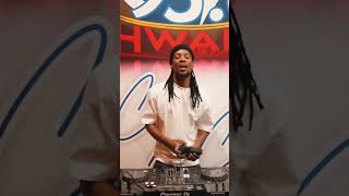 Download lagu dj Tapzela rocking: Oscar Mbo - Vuka ft thukuthela & jazzworx 🚀🔥🔥  #dj #3step #afrohouse mp3