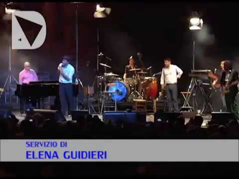 Servizio di Elena Guideri