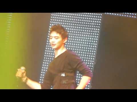 [FanCam] 101023 SHINee 'HELLO' @ SG K-pop Night Concert