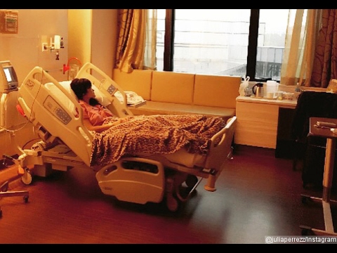 SYAHRINI DATANG MENJENGUK SAAT JUPE DIRAWAT KEMBALI DI RS