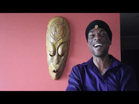 LAFF YOGA - Mid-day booster shot (Intermediate level)