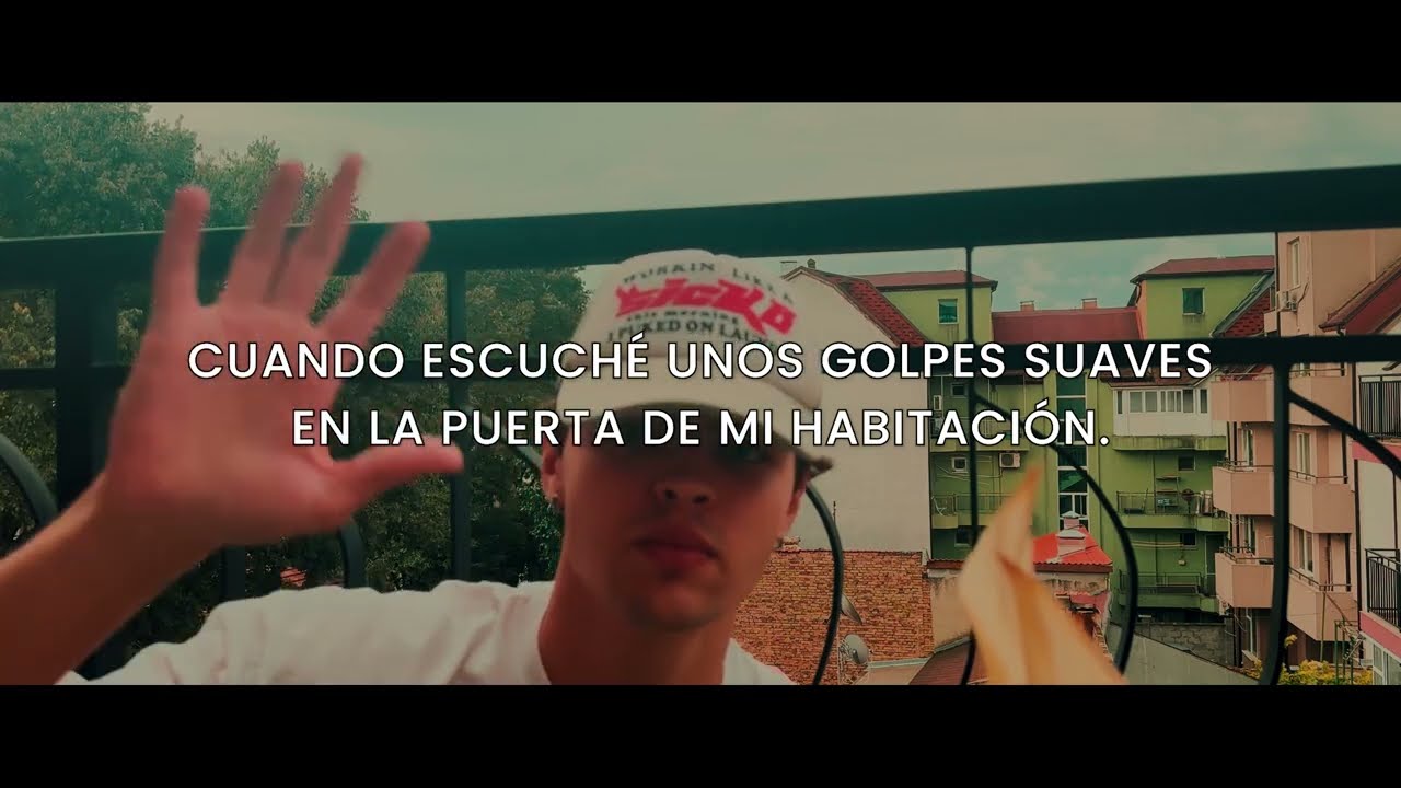 ME QUEDÉ SOLA CON MI PADRASTRO Y NO ME LO ESPERABA..