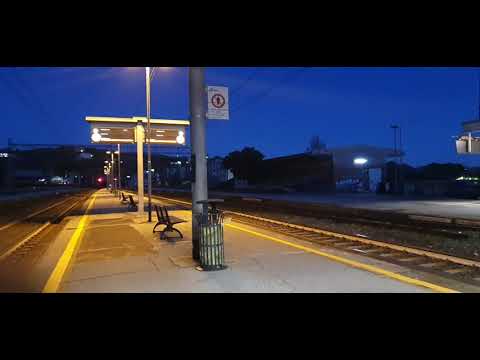 regionale Sestri Levante Savona in transito ad Albisola (velocissimo!)