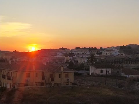 Discover and take a look around the Los Carrascos community of Arboleas.