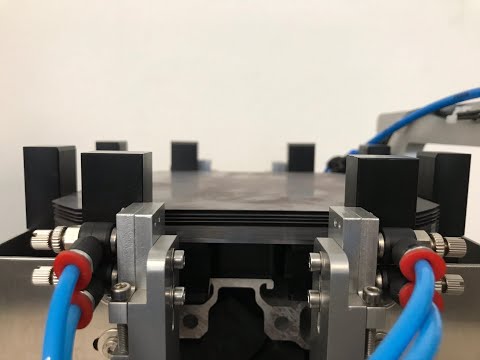 ソーラーウェーハを超音波で非接触移載する技術 │ 超音波でソーラーウェーハ（太陽電池PVセル）を非接触把持・非接触チャックする技術があります。ベルヌーイチャックや静電チャックとは全く異なる原理です。薄く繊細なソーラーウェーハを最小限の負荷でチャックして移載します。