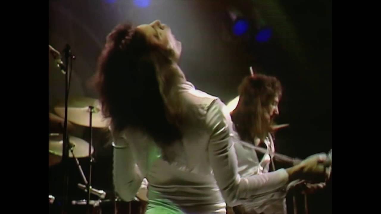 Queen - Ogre Battle - Live at the Hammersmith Odeon 1975 (High Quality Audio) - YouTube