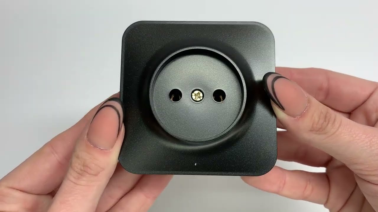 Розетка одинарна накладна б/з чорний графіт VIDEX BINERA (VF-BNS21-BG)