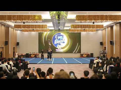 Cobra Cheerleading Team. Group Stunt Level 3