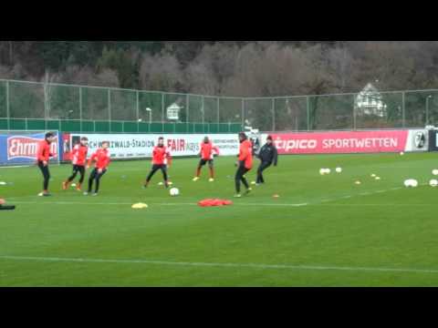 SC Freiburg: 5 gegen 2 - mindestens 6 Kontakte