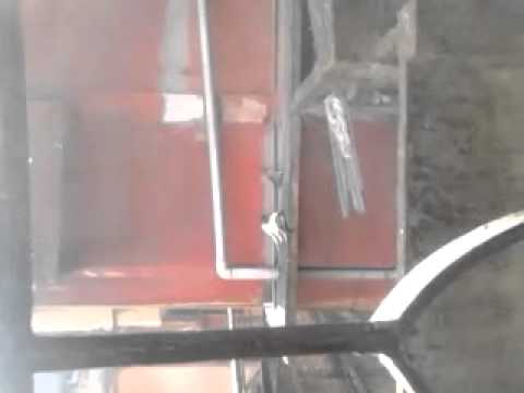 How to feed cats??? the answer is here