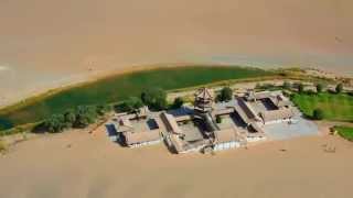 Natural wonders - Crescent Lake Yueyaquan (China)