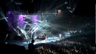 Nickelback - Bottoms Up &amp; Photograph - live in Melbourne 2013