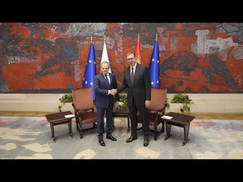 Polens Ministerpräsident unterstützt Serbiens Aufnahme in die EU