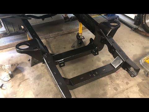 Bolt on radiator support installation