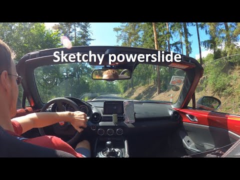 Sketchy powerslide during 8000 RPM touge run