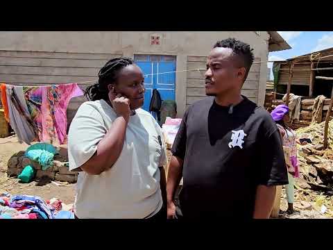 TRAILER SHOPPING TOGETHER IN THE MARKET