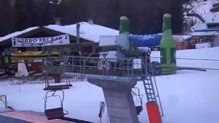 preview picture of video 'Familia Lungu Alleghe Ski 16-17.01.2011 .wmv'