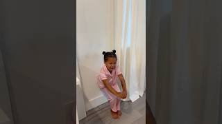 Download lagu Daughter gets in trouble and mom makes her do this #shorts mp3