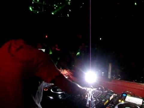 ALLAN GALLEGO @ THE TECHNO LOFT - SPACE MIAMI | 2/18/2012.MPG