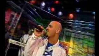 Eiffel 65 at VIVA 2001, performing &quot;Lucky&quot;