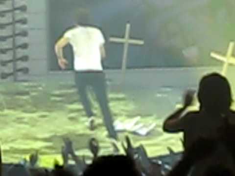 Relax - Mika live at sportpaleis (05/05/2010)