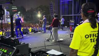Download lagu Rumahsakit - Sandiwara Semu (Live at Pestapora, Jakarta 22/9/2024) mp3
