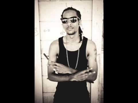 Politik Nai  - Brinnin Cow (Holidays Dance 2 ) {Août 2012}(release Karliito YOLO)