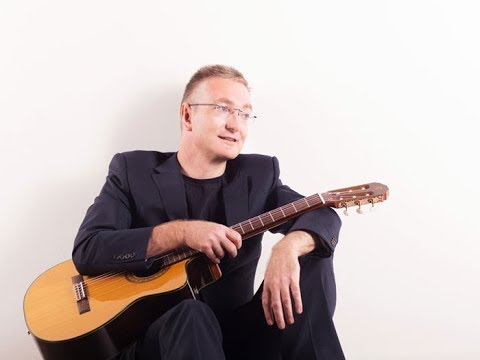The Manchester Classical Guitarist plays Capricho Catalan by Isaac Albeniz
