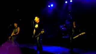 The Huntingtons - Pencil Neck / Sit Around With You / Dies Saugt / Downtown - NYC 6/15/13