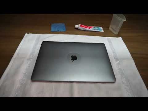 How to Remove Scratches from a 💻MacBook Pro💻 - Does...
