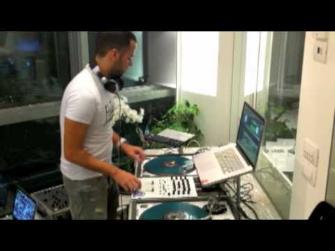 DJ AVIEL BRANT LIVE@MEGAMIX RADIO HAIFA&TEL AVIV-OMRISILVER&DOLEV