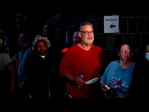 每週申請失業救濟人數連續第二週下降 (Weekly jobless claims fall for second straight week)