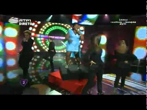 Carla Moreno - Sobrevivo - Festival da Canção 2011