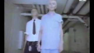 Jay Jay Johanson - So Tell The Girls I Am Back In Town.mp4